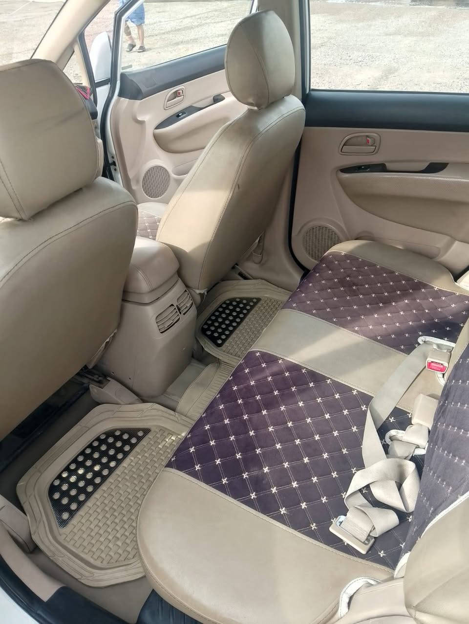 السلام عليكم كيا كارنز موديل 12 السعر 120وبيها مجال يرجا الاتصال ع رقم *********** مكلف بالنشر
