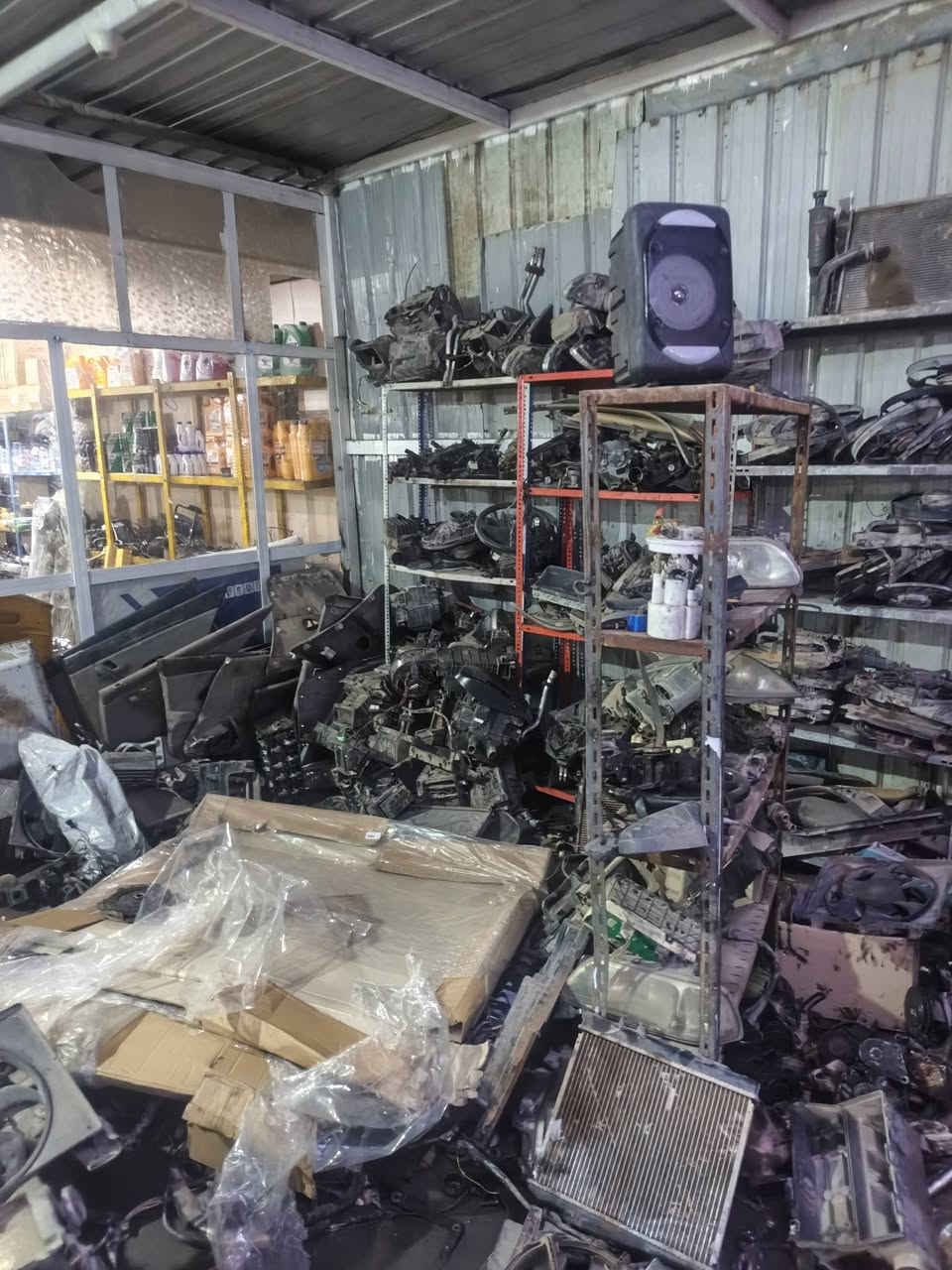 السلام عليكم تفصيخ جميع قطع الغيار الايراني  يتوفر قطع غيار جديد ومستخدم باسعار الجمله عنواننا بغداد الزعفرانيه قرب جامعه الصدرين عالم الاصفر اشتريه جميع الارقام بغداد سمند تسقيط 13 ورقه فما فوق بيجو تسقيط 13 ورقه فما فوق سايبه تسقيط 12 ورقه فما فوق بخصوص بغداد 16 فما فوق خصوصي واسط عشر ورقات فما فوق ***********||||***********
