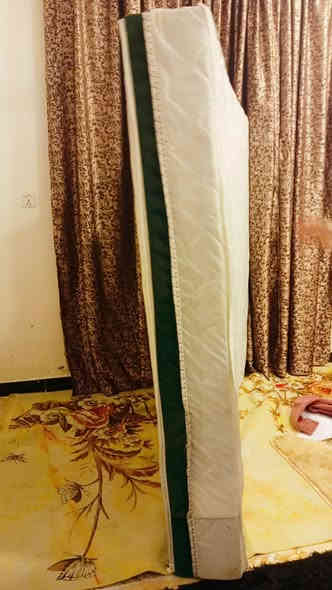 سلام عليكم دوشك تركي اصلي قبل شهر و1 من اخضته سعر 90وبي مجال  انتصل واتساب  الرقم ***********8
