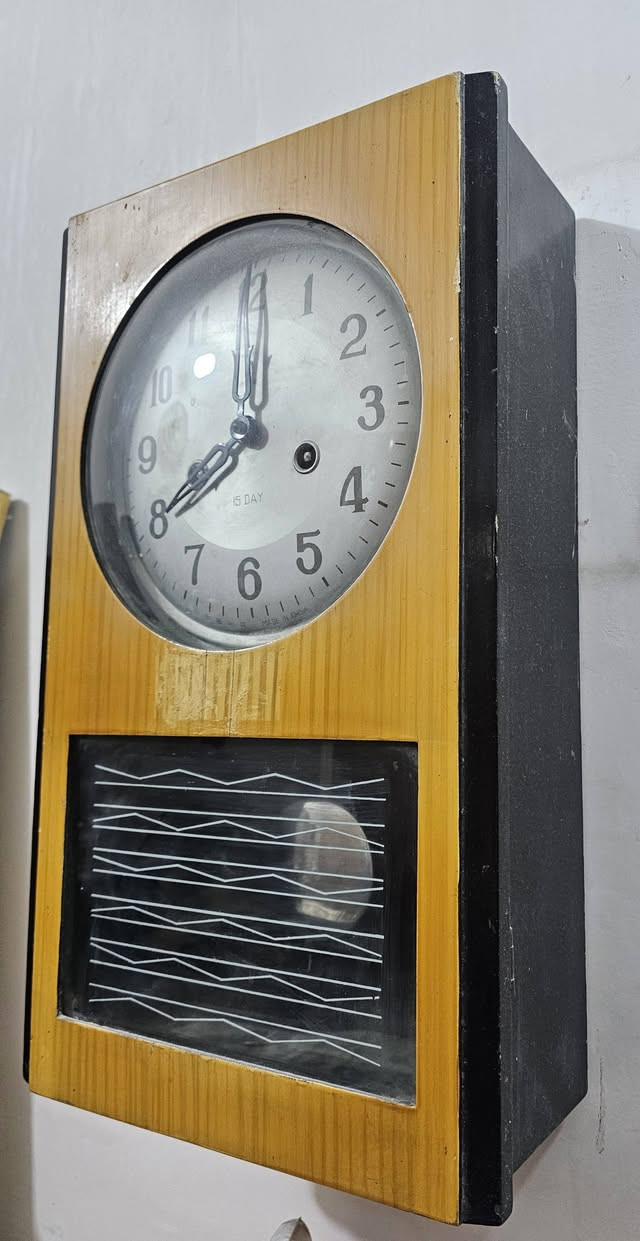 للبيع ساعة جداريه نوع صيني قديم انتاج سبعينات بحالة ممتازة  ام الرقاص تكويك نصب كل 15 يوم تدق الساعات وانصاف الساعات  السعر مع التوصيل ب 70 الف


**إذا كنت صاحب هذا الإعلان وتريد حذفه لأي سبب، رجاءا أرسل رسالة إلى الدعم الفني**