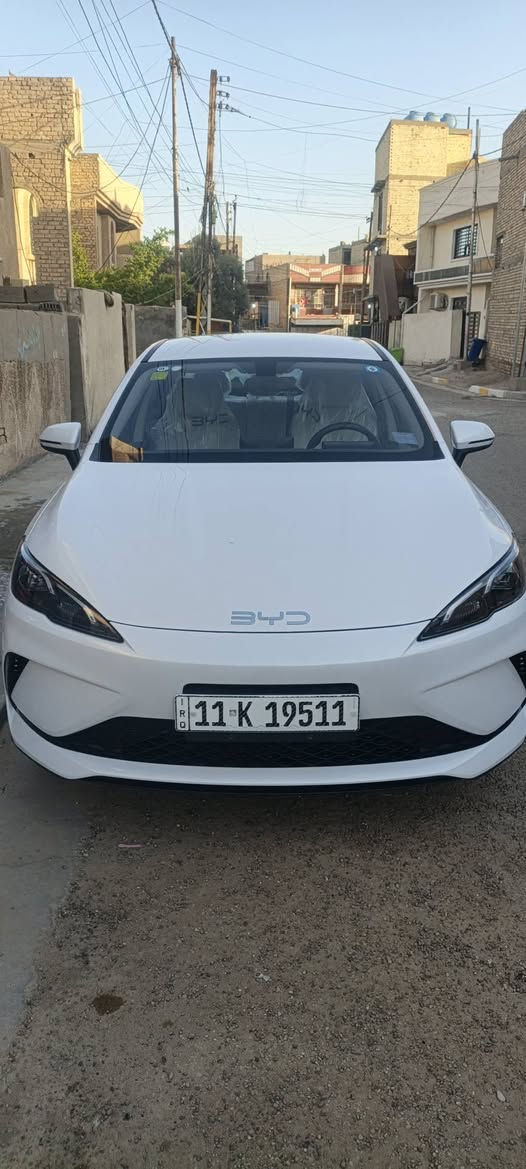 السلام عليكم عندي بي واي دي سيل 5 مديل 25 ماشيه الكلي 9000 الف نص مواصفات بيهه بارد بالجاملغ الامامي محدده بالصوره وبيهه طخه بين البابتين بدون تصليح ومحدده بالصوره رقم بغداد بسمي سياره ترايهه زيرو جاهزه من كلشي عدهه كامله مكاني بغداد تقاطع درويش حي التراث رقم *********** ابو سيف السعر 18.900
