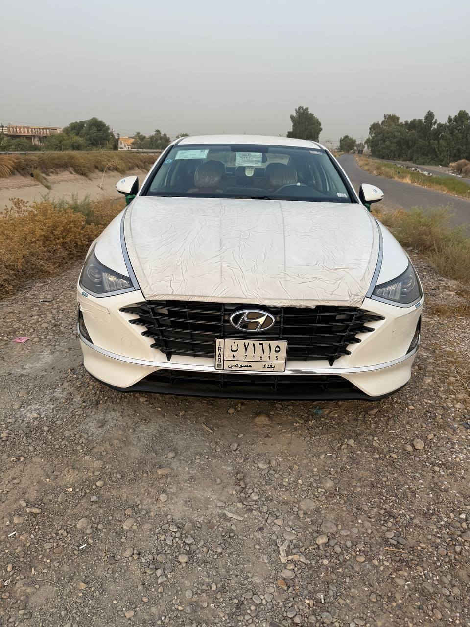 🚨 فرصة لا تعوّض – سيارة بحالة الوكالة تقريباً!
🔥 وين الي يدور الجديد النظيف؟

🚗 للبيع سوناتا 2020 خليجي

📍 الموقع: صلاح الدين – بلد

✅ مكفولة 

⚙️ محرك 2000  الاقتصادي

📏 ماشية 33 ألف حقيقي فقط قابل للزيادة

🧾 رقم بغداد وباسمي

🔒 استخدام شخصي ونظافة تامة

✨ حالة ممتازة جداً بدون تعب أو صرف

💎 نص فل بجميع المواصفات المعروفة (شاشة كبيرة، كامرة، ، تحكم ستيرن…الخ)(السعر 195)

(***********)

📩 المتواجد فقط على الفيس – مراسلة خاص
