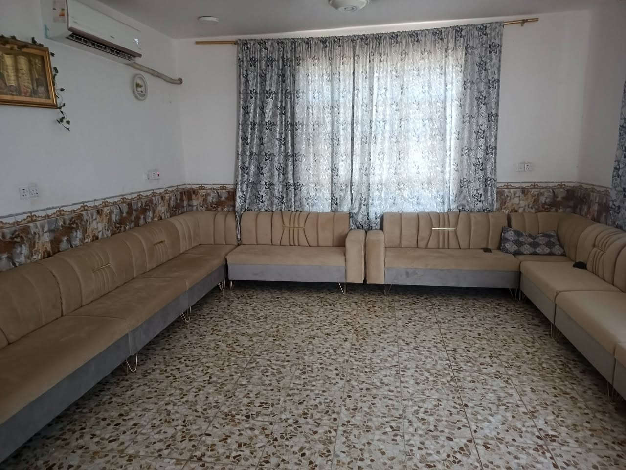 السلام عليكم اليريض اغراض مستعمله أي شي عدي يتفضل خاص وشكرا ***********
