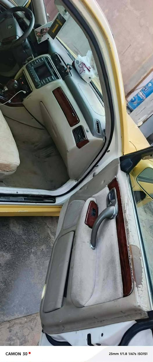 السلام عليكم
مكلف بنشر
 ملكه  اصل ٢٠٠٠ رقم بغداد المالك بلنجف عندي وكاله مكينه وكير تخم تاير  جدد السياره جاهزه( كصه قماره) السعر ٥٥وبيها مجال رقم صاحب السياره *********** العنوان 
ذي قار الشطره
