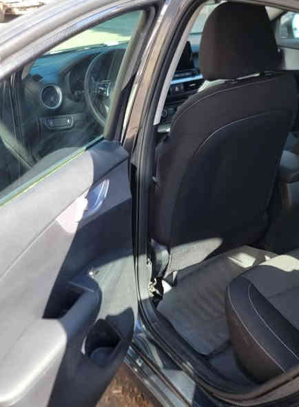 يا الله
كيا فورتي 2024  (فئة LX)
سعه المحرك : 2000 سي سي – بنزين – 4 سلندر
الوارد :وارد امريكي (جملغ الأيمن والايسر  تبديل )بدون لغد ولا شاصي والتصليح درجة أولى الله شاهد وين ميعجبك اخذها وغراض وكالة تفصيخ مو تجاري واسئل على اسعار الغراض
 ماشيه(٤٥٠٠ يعني زيرو) 
اللون الخارجي : فيلي
اللون الداخلي : قماش اسود ورصاصي
المواصفات:
•ويل كب 
•شاشه 
•سستم ايفون
•كامره  خلفية و كامرة أمامية تحديد مسار ورادار
• قياده ذاتيه  
• تحكم ستيرن
•مثبت سرعه
• بلوتوث  
• السيارة على وضع الشركة
٠ دخول جديد رقم فحص مؤقت
جميع المواصفات موضحه بالصور
موقع السياره : بغداد 
(السعر ١٦٧٠٠) علما السياره (بأسمي الشخصي) والي ما عاجبه السعر الله يرزقه بالاحسن والسوك متروس سيارات 

للاستفسار (***********)متوفر واتس اب
