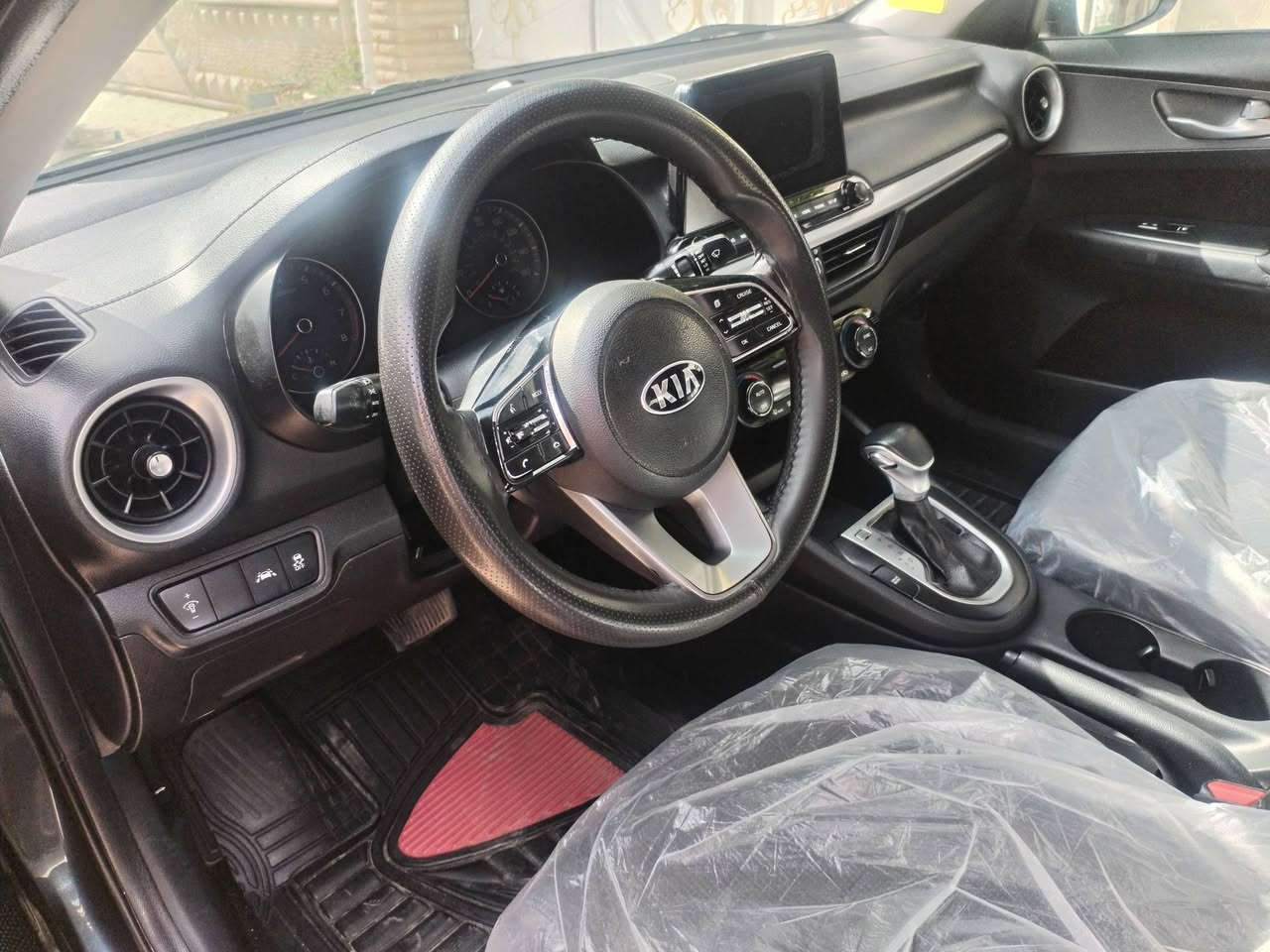 كيا فورتي موديل 19 رقم بغداد الدولي الجديد هزه جديده وارد امريكي مكينه 2000  دوش كير A,t المرغوب تحكمات ستيرن ،، شاشه اعطال رادار مانع تصادم ،،اوامر صوتيه ،، مانع انزلاق شاشه نظام كار بلي تدفئه تبريد درايف مود نورمل وسبورت،، السياره بدون حادث داخله كلين   
وبالعراق السونار مرفق بالمنشور تحويل مباشر السعر 136 وبيه مجال قليل للشراي العنوان بغداد الدوره ***********/***********
