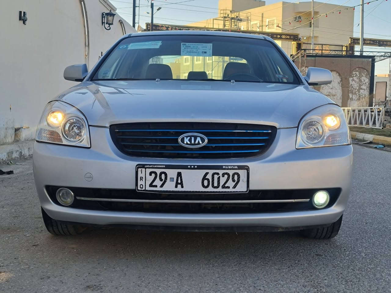 الى عشاق الجديد 
كيا اوبتيما 2008 خليجي رقم واسط سنويه ورقم إنكليزي بسم ولد صديقي بالناصريه تحويل مباشر 
تبديل بنيد وجاملغ ايمن باقي كفاله عامه ضربه وتبديل وصبغ وفتح وبارد محرك 2000 شرط لا مفتوح ولا تبخير ولا تنقيص سياره جديده جدا واحلى من الصور كير ومحرك وتبريد وحداديه وتخم تاير ودواخل وضع الشركه ترايها كلش حلو السعر (112)الشراي يتصل وبالخدمه {***********} العنوان ناصريه مدينه الصدر قرب كراج بغداد
