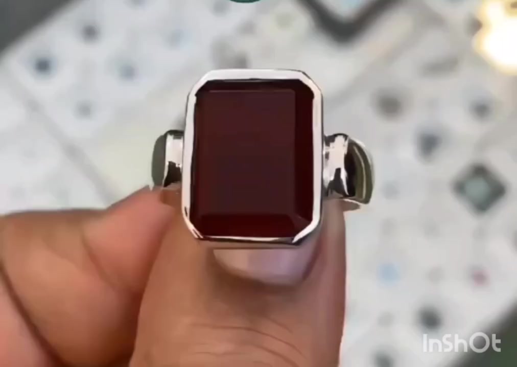 جوهرة العقيق اليمني الطبيعي مصاغة علي أرقي الصياغات الهاند ميد المميزة 
للتواصل:
⭕الأتصال علي 01555509273
⭕واتس اب 01144221924
من خارج مصر اضافه كود 2+ قبل الرقم
⭕او ارسال رساله عبر رسائل الصفحة ⭕أو ارسال رساله عبر واتساب بصوره


**إذا كنت صاحب هذا الإعلان وتريد حذفه لأي سبب، رجاءا أرسل رسالة إلى الدعم الفني**