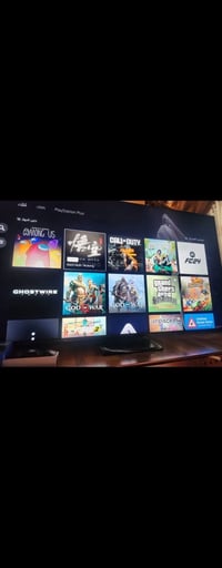 بلايستيشن ٥ • مع العاب • واسط