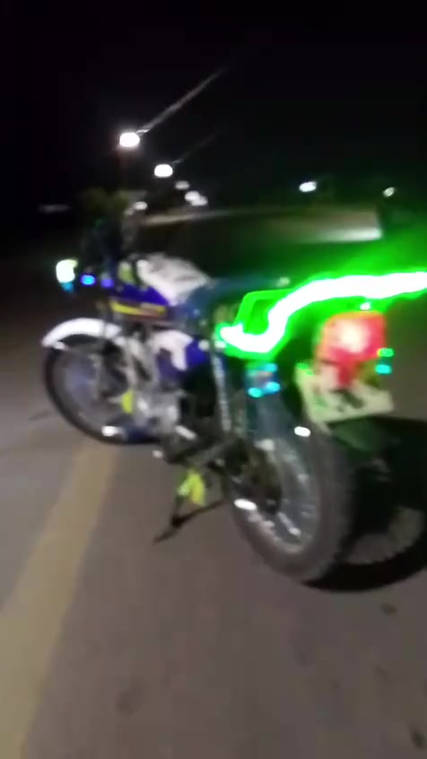سلام عليكم دراجه البيع نامه محرك ١٥٠ موديل ٢٢  البيع كفاله عامه تشقيل عن بعد بصمه السعر ٥٥٠ وبيهه مجال الشراي تصال على هاذه الرغم ***********
