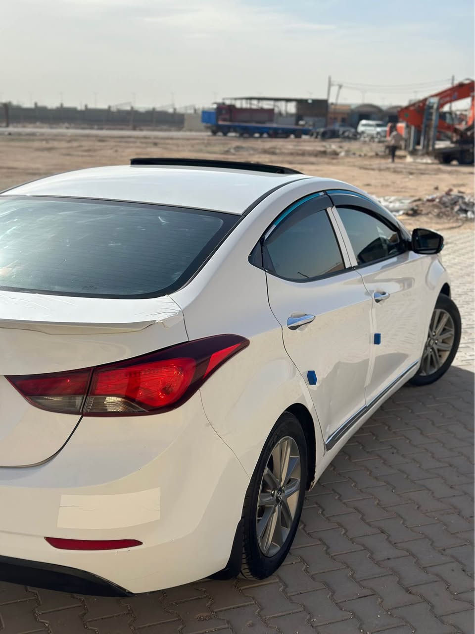 النتره موديل 2015 رقم نكليزي بيه صبغ حزام بدون دواخل فتحه سقف محرك 1800 كير تبريد مكفولات مكاني نجف الشراي يتصل لحد يرسل ما عندي نت السعر 110) *********** النجف, العراق
