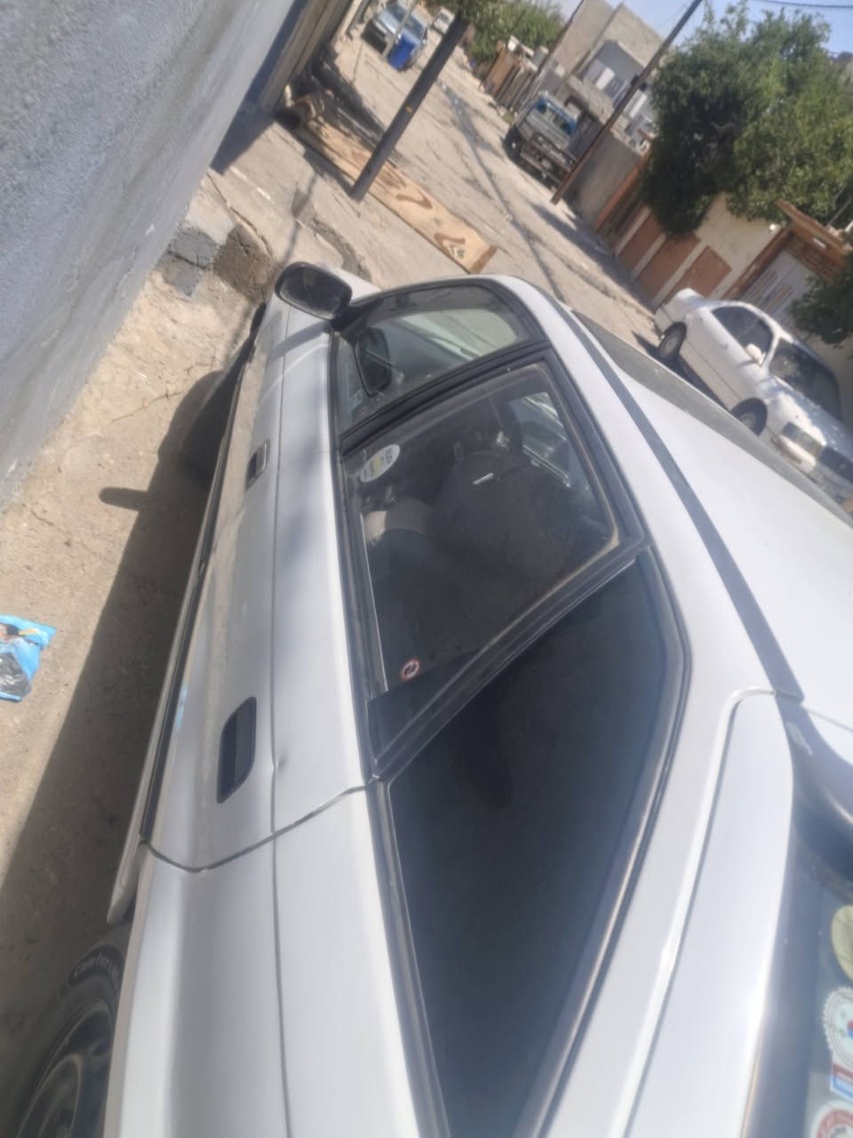 للبيع سياره استره محرك ١٦ رقم جديد   السعر٤٠  ***********    ***********
