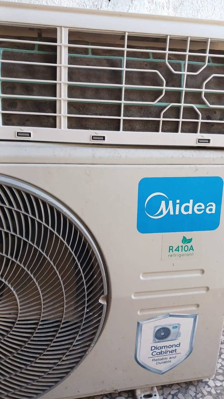 #للبيع سبلت استخدم موسم واحد فقط  نوع ميديا واحد طن  نضافه 95/100 كامل مكمل  غازه مقفول وكامل السبلت على فحص
كامل مكمل بواريه ريمونته وايراته
عنوان حي الجهال
سعره ٢٨٠ بي مجال شوي


**إذا كنت صاحب هذا الإعلان وتريد حذفه لأي سبب، رجاءا أرسل رسالة إلى الدعم الفني**