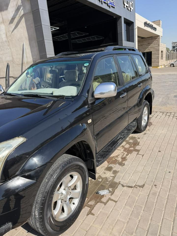 سلام عليكم
برادو مديل 2007 رقم مثنى مميز السياره مصبوغه احزام للجماليه كير مكينه حدادية مكفولات مكينه 6 سلندر 
عنواني بغداد البلديات 
للتواصل *********** 
السعر 140 وبيها مجال
