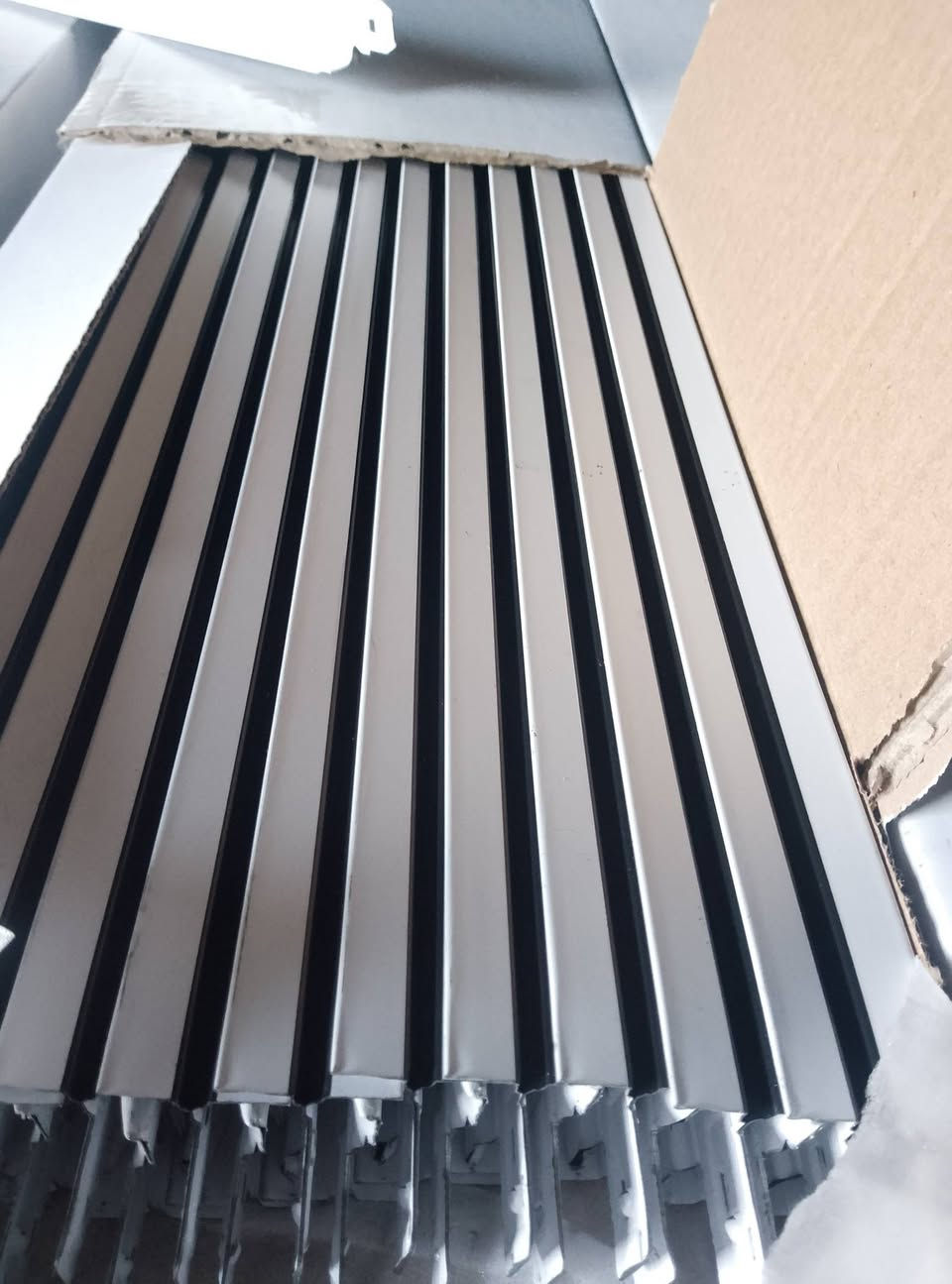 بعونه.تعالئ...تم.وصول.حديد.سقوف.ثانويه......
ابيض.خط.اسود..وابيض.خط.ذهبي.العنوان.النجف.حي.العداله..
للاتصال..***********...***********
