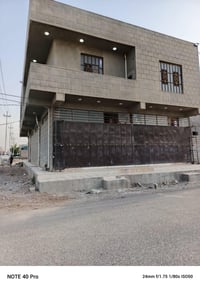 عمارة ركن • ٢٠٠م • محل وشقتين