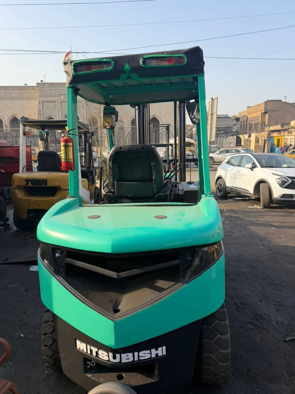 للبيع مسيبوشي 3 طن 3 حركات موديل 2013 منفيس كاتي رافعه جاهزه مابيها أي نقص أي استفسار اتصل على الرقم ***********
