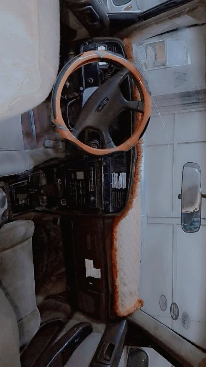 سلام عليكم 
مارك موديل 91 صبغ عام جماليه مكفوله من كص ونقل جثه 
رقم كربلاء سنويه لحد 29 تحويل ثاني يوم 
قفل بدون عمله سعر 45$ كربلاء الشبانات 
***********
