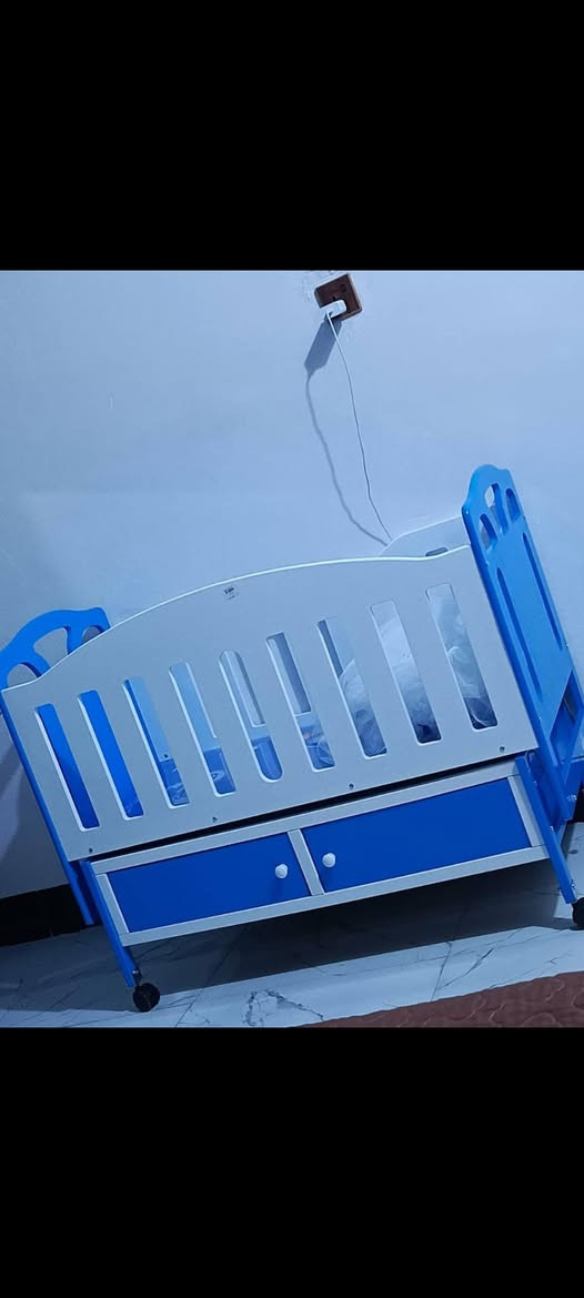 كاروك جديد مامستخدم ناموسية وياء السعر 90وبي مجال  ***********
