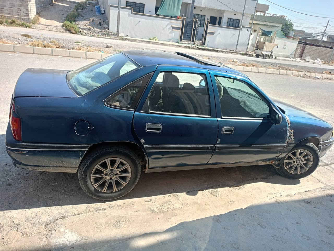 للبيع فكتره حجم 18   موديل 93 كابون بي   سياره صبغ عام تاكي  سعرها 30 بي مجال لشراي ***********
