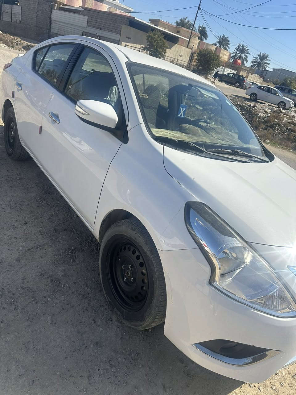 نيسان سني مصري (2023) ماشيه ٤٨ الف
سيارة كفالة عامة عدا شخط بالباب موضح بالصور 
فول 
شاشة 
كامرة 
الجام 4 كهرباء 
اشاير بالمرايات
داخل اسود 
تبريد خلفي 
والسني مواصفاتها معروفة 
رقم اربيل 
*********** 
العنوان/ بغداد الدوره 
سعر ١١٧ وبيهه مجال بسيط
