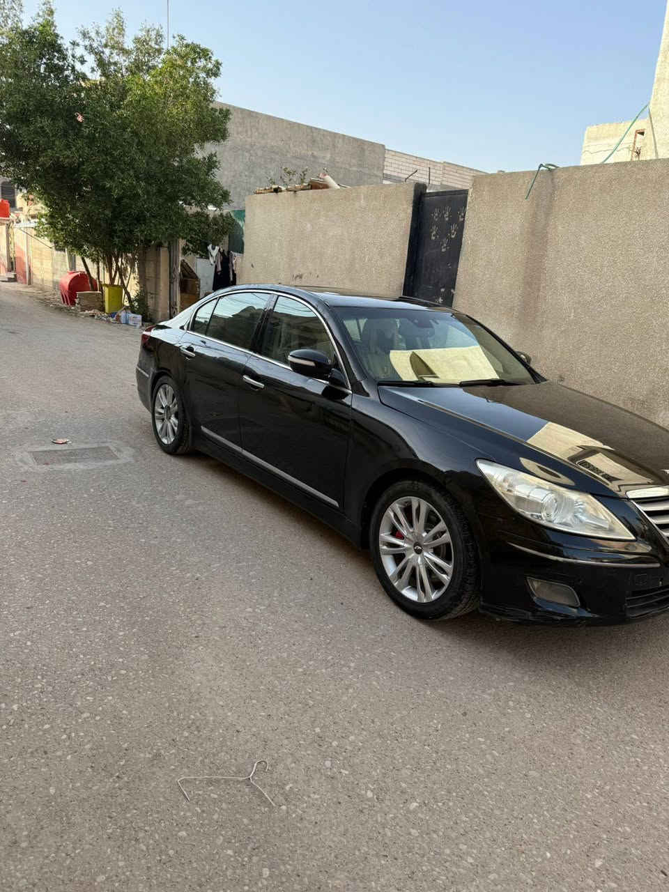 السلام عليكم هونداي جينسز موديل 2012 وارد امريكي رقم
بغداد انكليزي بسمي  محرك 8سلندر السياره بيهه 4 قطع صبغ بدون حادث مكان السياره بصره السعر 80 هاتف ***********
