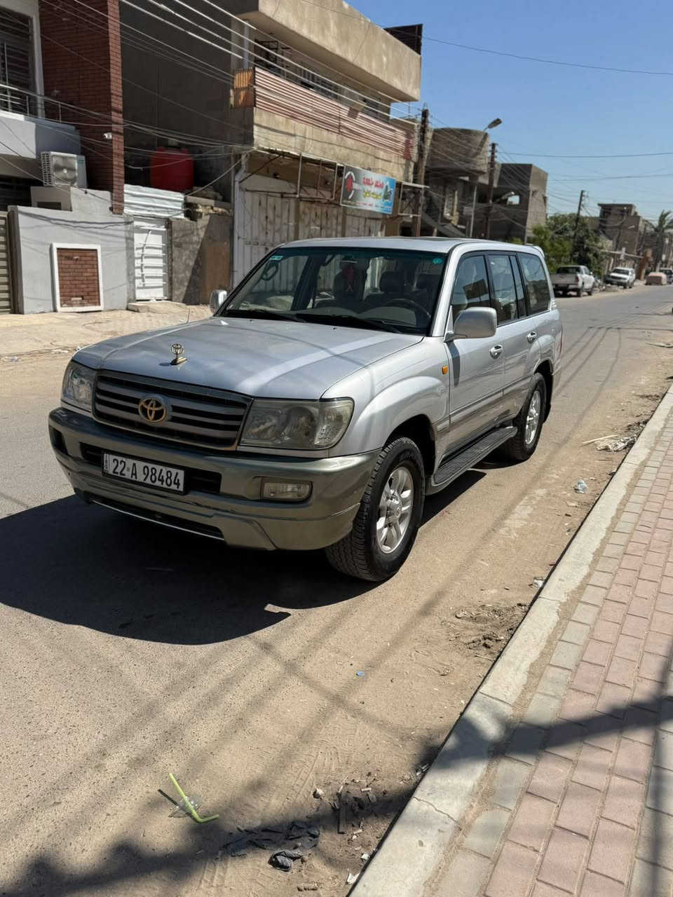 لاندكروز موديل ٢٠٠٦رقم أربيل باسمي كفاله عامه عدا الجاملغ الأمامي الايمن مبدل والباقي على وضع الشركه تخم تاير ومكينه ما مفتوحة كير جديد سياره بلاديه مكان السياره بغداد رقم الموبايل***********  السعر 185وبيه مجال
