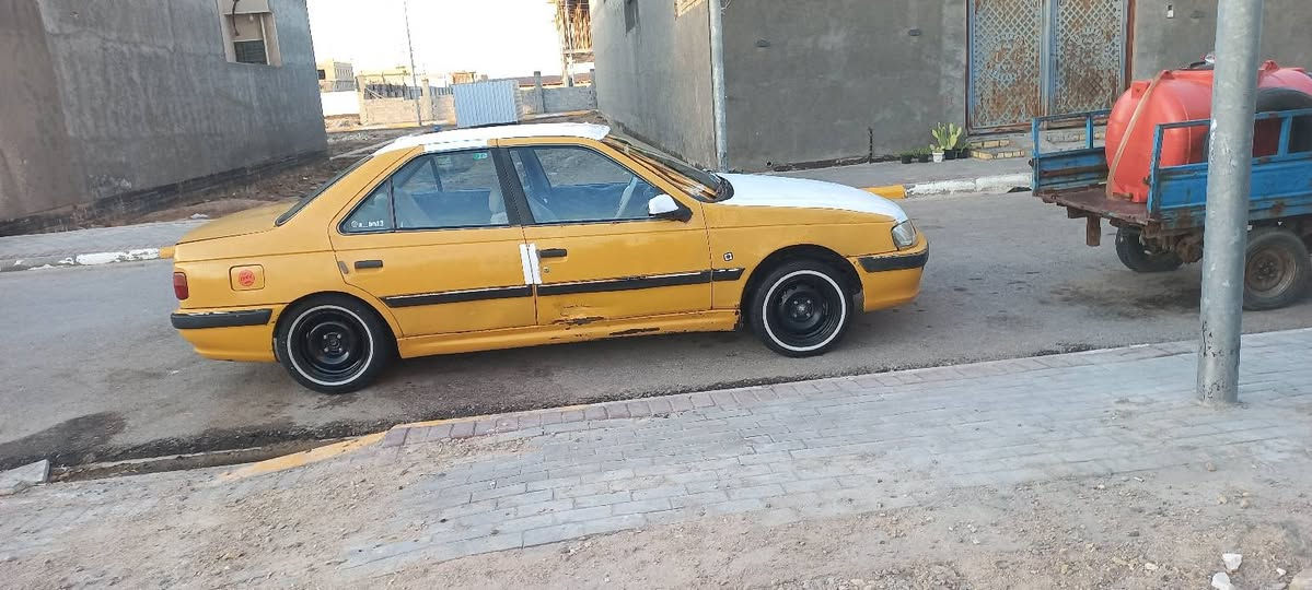 السلام عليكم بيجو بارص مديل 2013 السعر 17 مكان سماوه رقم الهاتف***********
