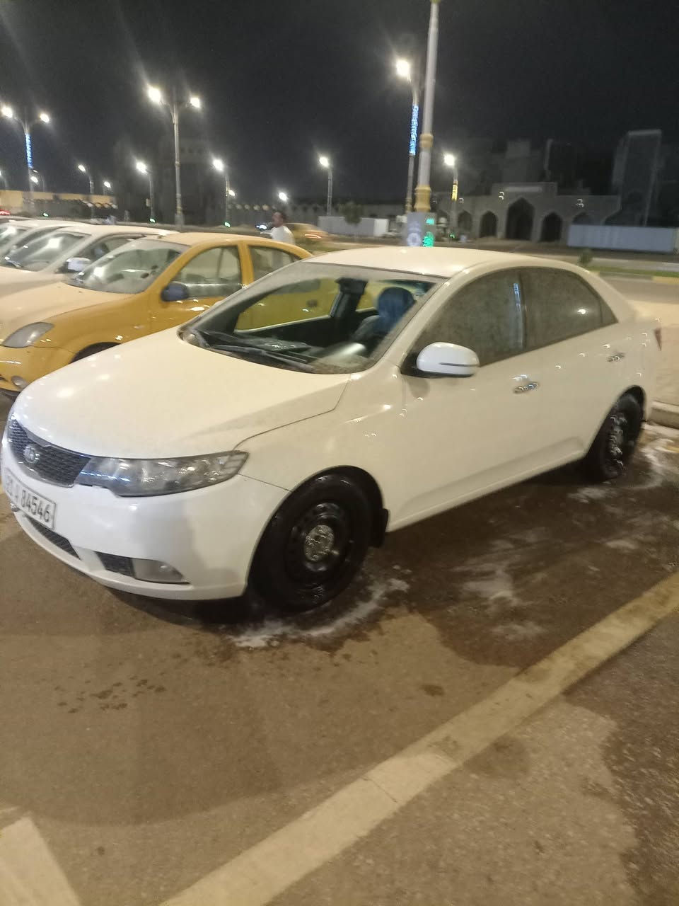 سيراتو ١١ للبيع السعر ٩٢  ***********
سياره بسمي
