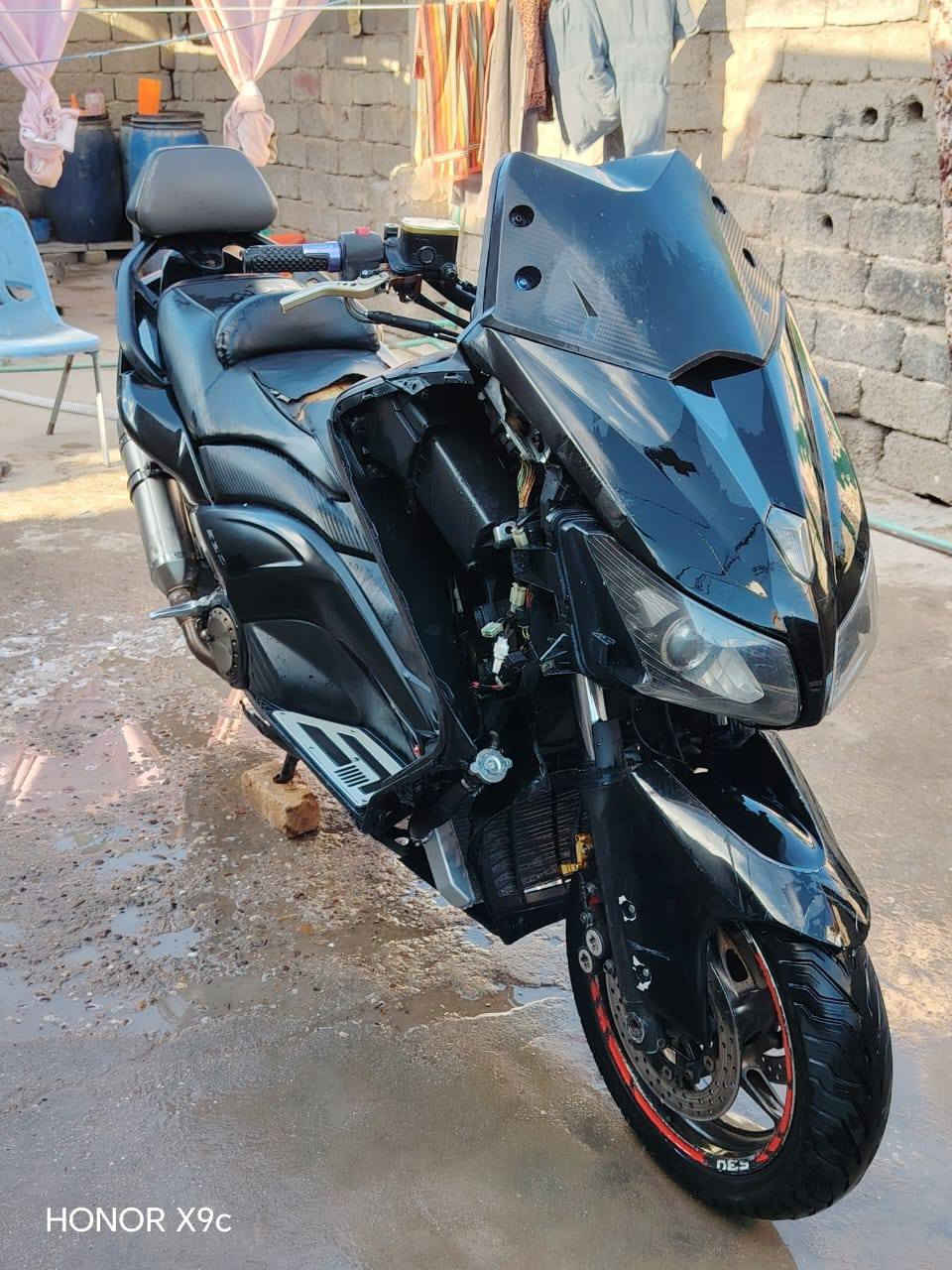 سلام عليكم تيماكس 2014
دراجه البجم كامل كفرات كامله
دراجه مليانه تزويد ستيرن عنابير صالنصه
دراجه بيه كت مالوسي يعني حجم شلعه ومعدل
وبيه هواي غراض تزويد
مكان دراجه الشعله شكوك
سعر دراجه 35وبيه مجال اليجي يشلع عيوني
هاذ رقمي ***********
