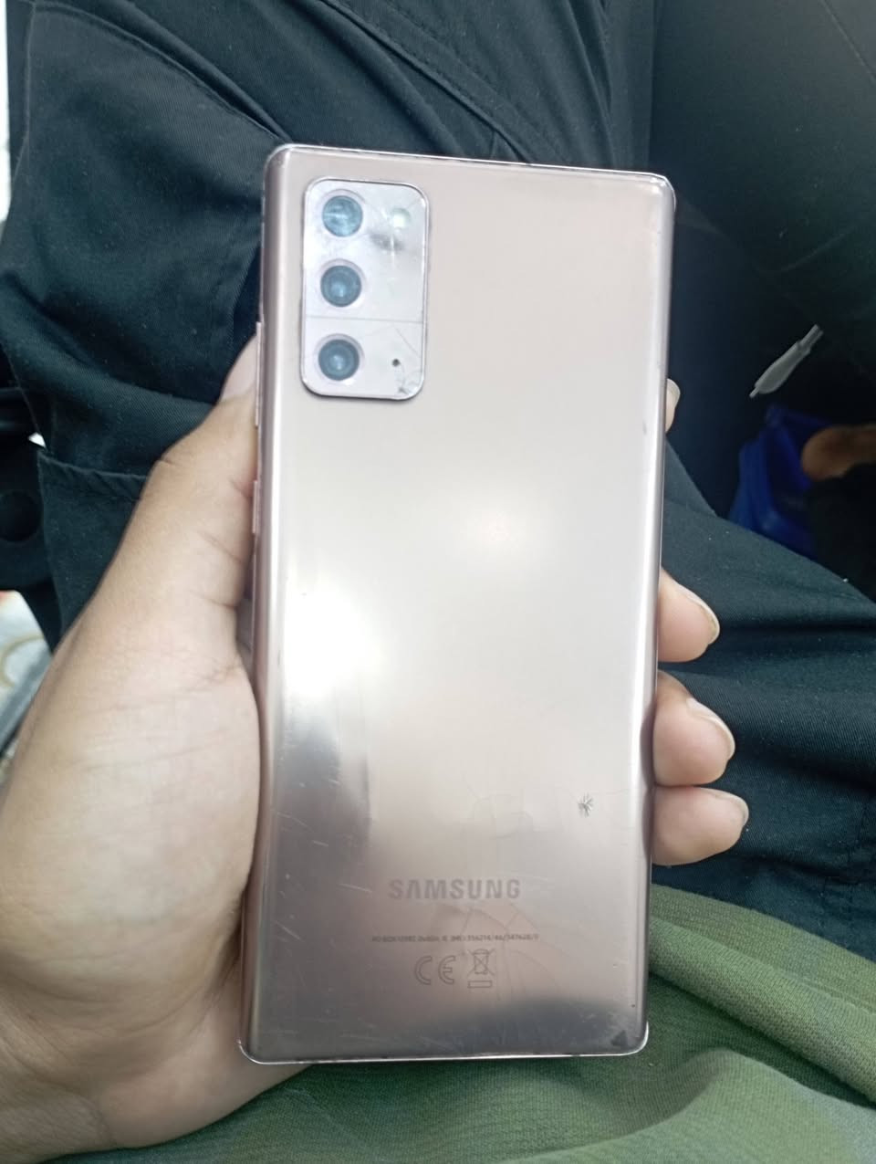 سامسونك نوت 20 

دبل شريحة 

ذاكره 256 

جهاز شرق اوسط 

نضافه شوفت عينك كلش نضيف 

مستبدل فقط بطارية اصلية... 

قلم مرات يلمس مرات لا 

سعره 200 و بي مجال 

مكاني النجف حي المهندسين


**إذا كنت صاحب هذا الإعلان وتريد حذفه لأي سبب، رجاءا أرسل رسالة إلى الدعم الفني**