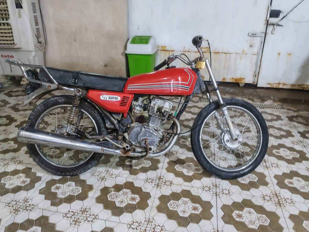 اربعه كير بيها محرك مال خمسه كير للبيع تجفيت وتعمير كله جديد ..درجه بدون أوراق مكفوبه من السرقه تجي تاخذها من باب بيتي سعرها 125 قفل كربلاء خلف العاب النوارس ..لتكول ليش مجهول الهوية ..هذه الفيس مو مالتي واني رجال معروف وحاط رقمي***********
