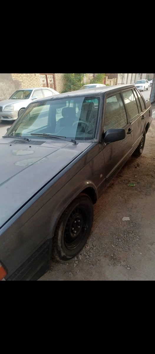 فالفو 940 رقم بصره 

سياره مكفوله من الصبغ العام والضربه القويه جاهزه بدون نقص تبريد ثلج تخم تاير جديد دواخل نضيفه 
لل استفسار ***********

مكان سياره الناصريه حي الفداء السعر 28 وبيها مجال
