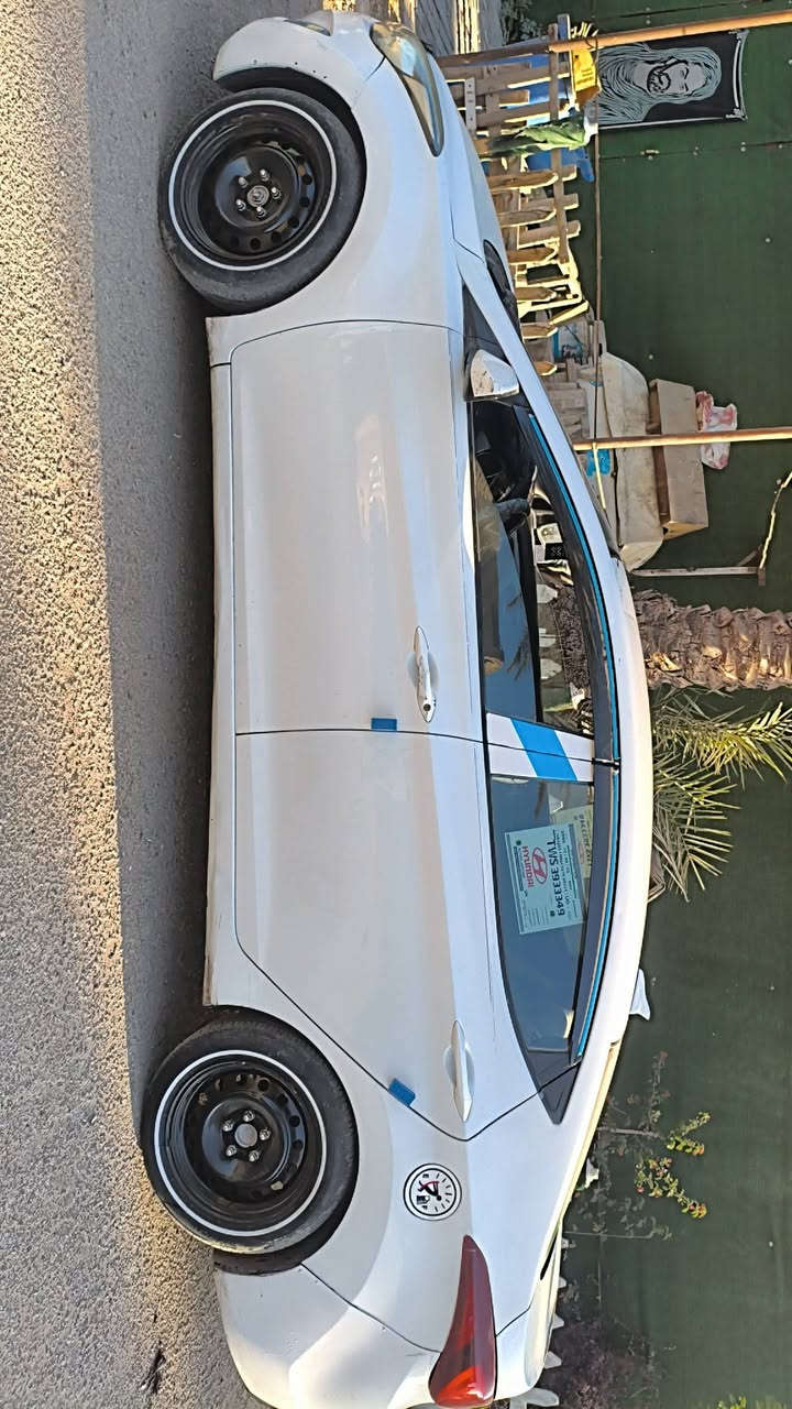 #النترا مديل 16
وارد امريكي 
تبديل. بنيد أو چاملغ امامي 
التبديل داخل امريكا 
اصليات ليبل 
اللون صدفي. بعض الاماكن تقشيط
حتى ماادوخك.  ابيع. حزام 
الرقم دولي 
ملاحظات بسيطه جدا 
والسعر جدا مناسب 
92 ورقه 
العنوان بغداد رحمانية الشعله 
***********
