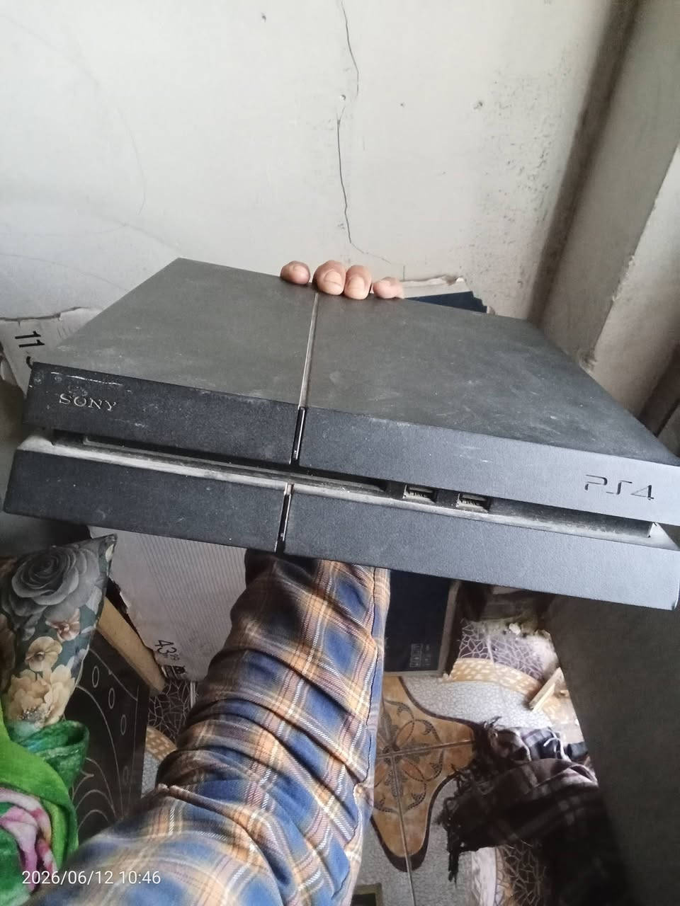 سلام عليكم للبيع وياه قرص زيدو عنوان بغداد بلديات ***********

