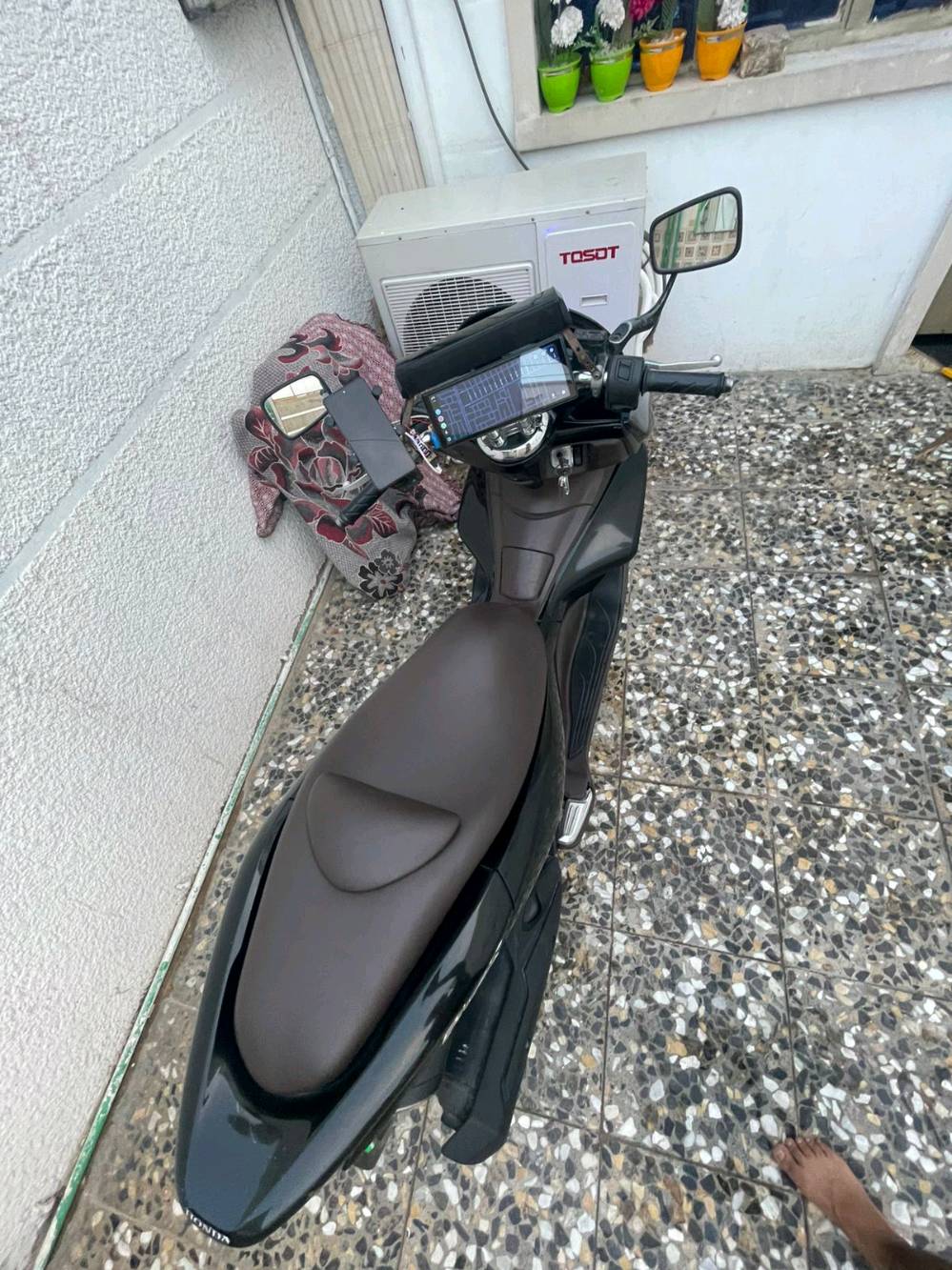سلام عليكم دراجة PCX جيل الأول 
دراجه خير من الله مبيها أي نقص وع إيدي ومعتني بيها وفول نظافه 
الدراجه ماشيه ٤١ الف  
مكاني بغداد الكرادة او حي البتول 
للاستفسار اتصل واتساب 
***********