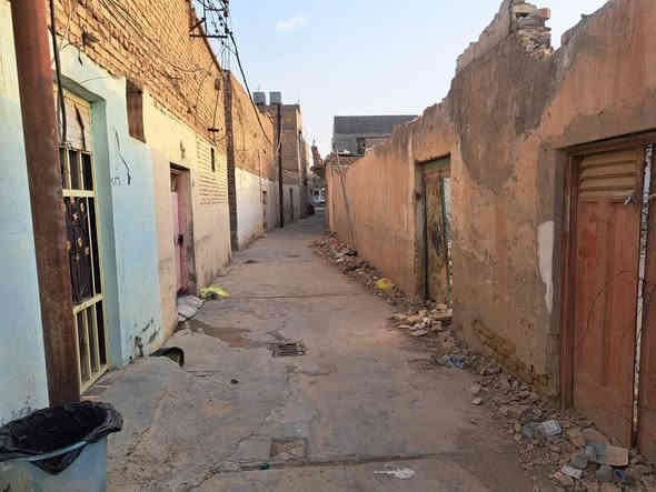 بسم الله وعلى بركة الله سبحان وتعالى 
#اعلان_رقم ( 132 ) 
مشتل + قطعة أرض ملك صرف
مساحة الكلية 135 متر بالسند واقع حال 140 متر الوجه 7 متر النزال 20 متر
العنوان ، قضاء بلد باب السور قرب بيت واثق المصر سابقآ الفرع يطلع على الرعاية الرجال للاستفسار اكثر مراجعة المكتب او الاتصال على الرقم( *********** ) أتصال + واتساب
مكتب الازهار للعقار  يرحب بكم دائمآ 
عنوان المكتب قضاء بلد تقاطع محسونة مقابيل محلات القمر للستائر مجاور الصيدليه سابقآ
