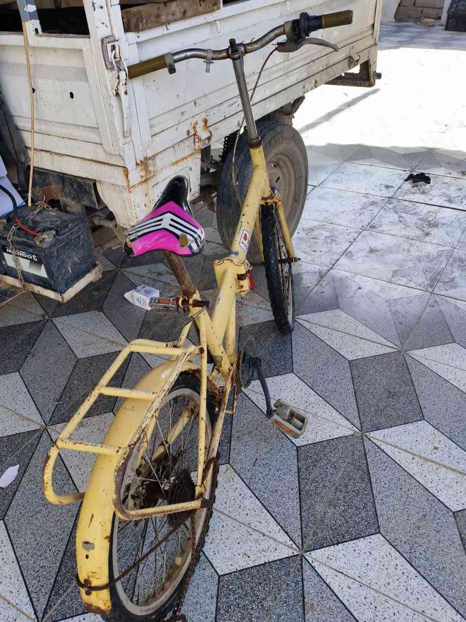 بايسكل نضيف بس مكروك عوزله مكينه وسنجيل  اريدو شارع الكصبه سعره 25


**إذا كنت صاحب هذا الإعلان وتريد حذفه لأي سبب، رجاءا أرسل رسالة إلى الدعم الفني**