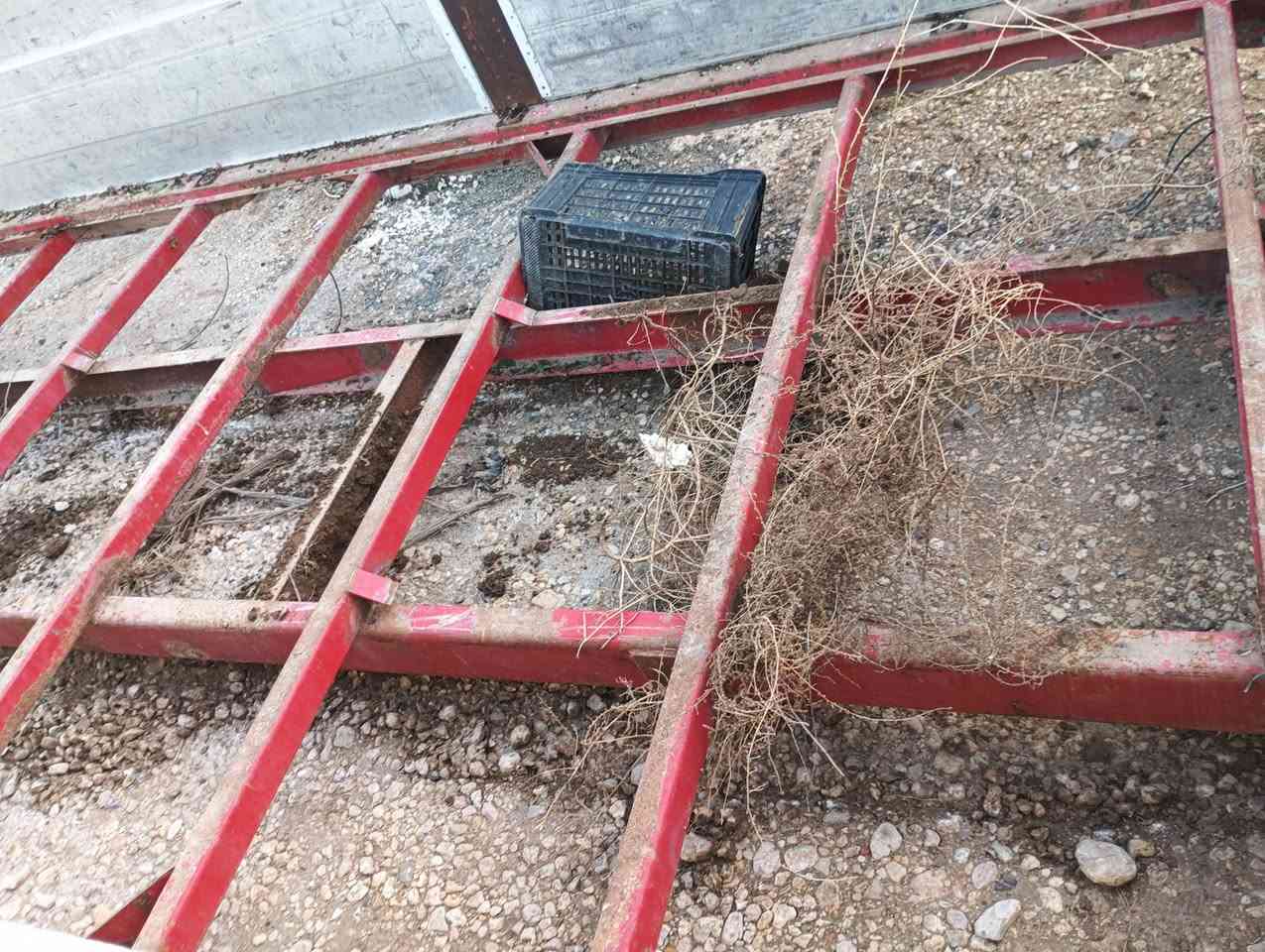 للبيع بدي جوانب متحركه فقط عوزه حصيره يرهم على الهينو   اتيكو طوله 6 ونص 
***********
مكاني الحله/ الحمزة الغربي
