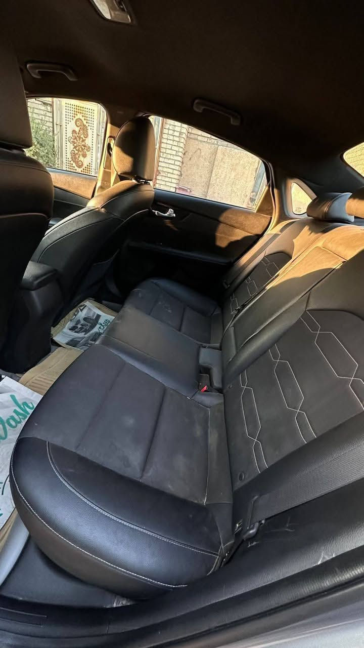 السلام عليكم 
للبيع فورتي GT Line دوش 2000⚡ اعلى فئة بل فورتي 2023حادثها قطعه وحده جاملغ امامي الايسر مبدل فقط  بلادي اصلي✅

 وجاملغ صبغ من امريكا ماشية 53 الف 
 
تدفئه تبريد 🆕 كشنات  كهرباء ⚡️   كشنات حضن شفتات بل ستيرن رادات امامي وجانبي وخلفي ⚡ تشغيل عن بعد 

مكاني بغداد الشعب  :***********
السعر:159 ورقة قابل للتفاوض
