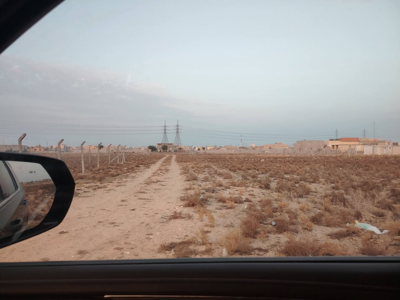 عرصه زراعي مساحه 200متر خلف حي الجامعه يم مجمع الضباط الجديد يم حيدر ابن هندي يم البو صالح ***********
