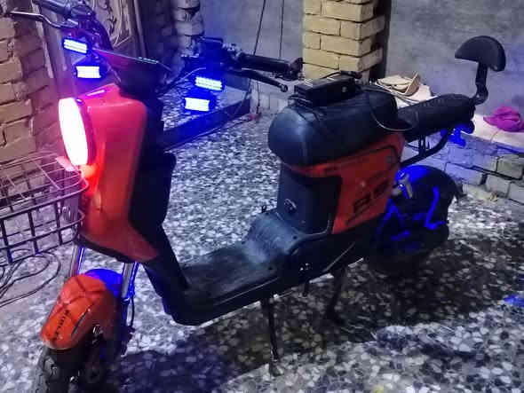 دراجه R9 للبيع مثلل مموضح بل صور الدراجه نضيفه اخت الجديد مصارلي شهر من أخذته المكان بياع مجمع سته***********
موجود واتساب
