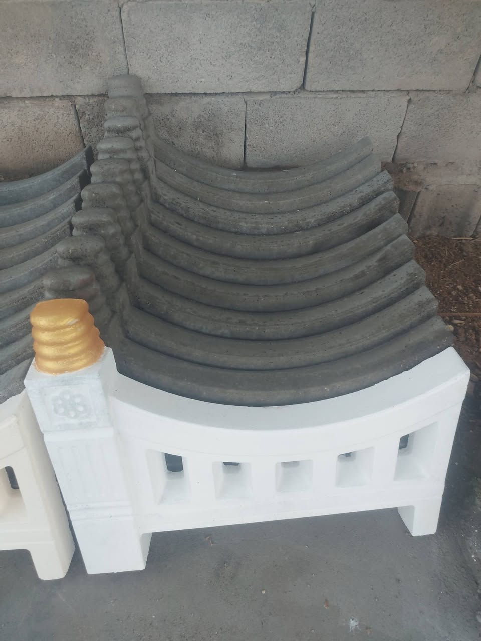 السلام عليكم يتوفر للديكور حدائق وتوصيل الباب البيت الحجز مراسل صفحه او رقم ***********
