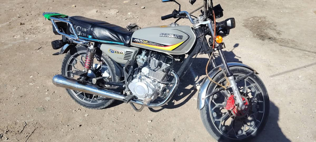 السلام عليكم  دراجه للبيع مديل 24 اوراق 5 

مكاني العزيزيه السعر 700 وبيه مجال 

***********
