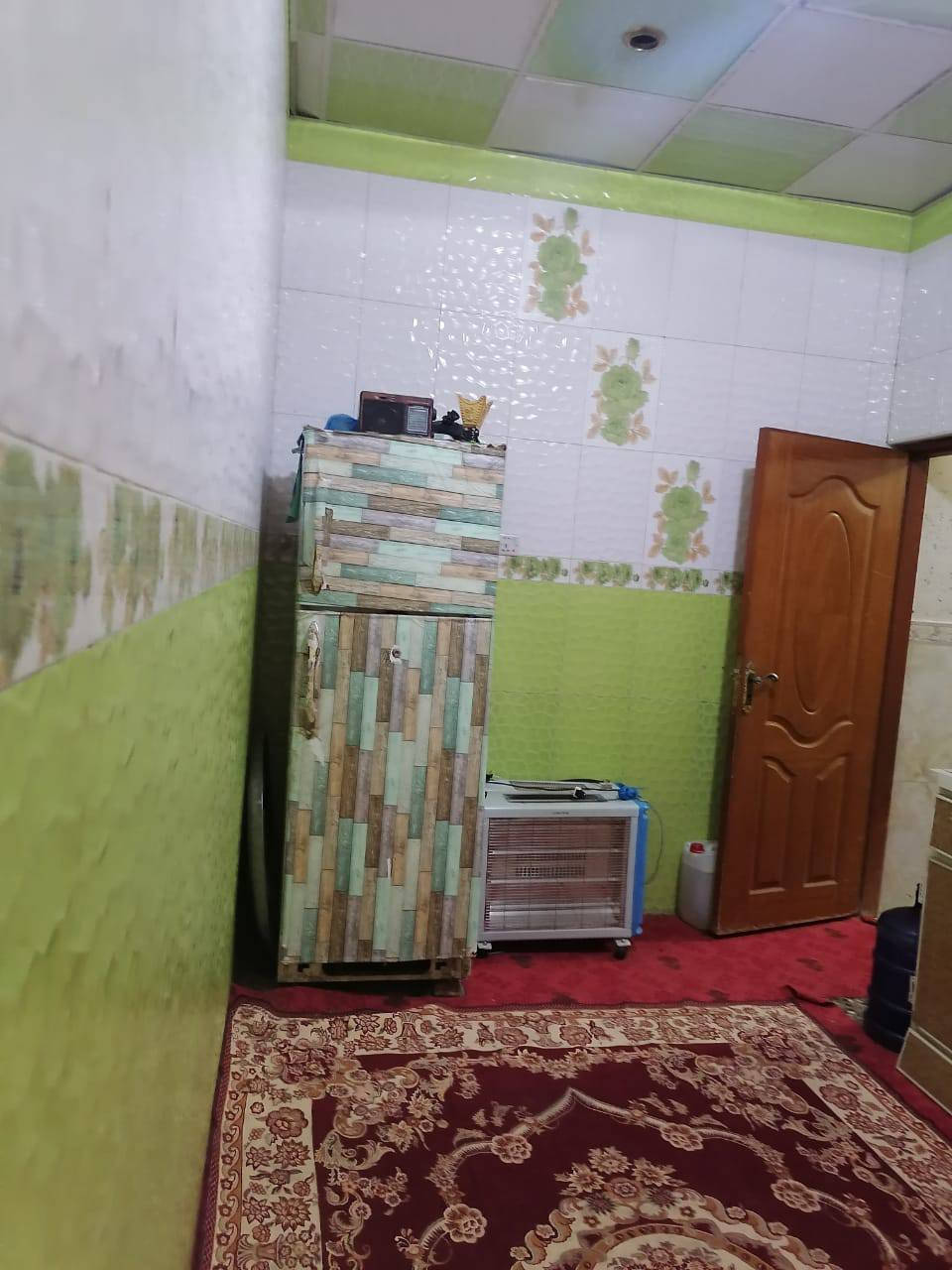 دار للبيع 100 متر حي النداء شارع جامعة الكفيل قريب ع شارع رقم الدار60035 غرفه صاله ستقبال تخاريج كاشي سيراميك السعر55 وبي مجال رقم صاحب البيت ‏‪***********‬‏ واتساب

