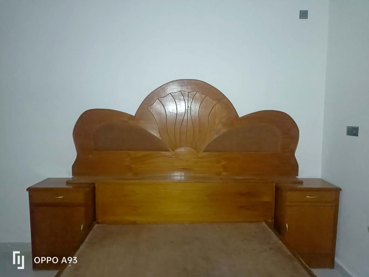 للبيع غرفة نوم
صاج عراقي حطاطه درجه اولى 
صاج داخل وخارج 
حطاطه مسويه ب3 ملاين 
بحاله ممتازه 
السعر 900 الف 
العنوان فلوجه حي شرطه 

***********
