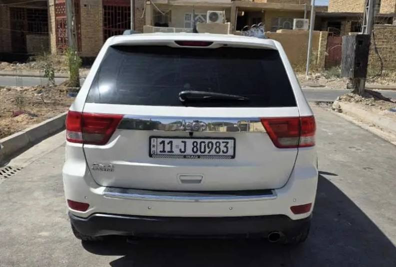 جيب لاريدو 2012 خليجية 
محرك 6 سلندر السيارة جدا نظيفة وجاهزة للاخير وعليهة ادامة كاملة . تحويل ثاني يوم مكاني بالكوت
السعر 179 وبيهة مجال بسيط
***********
(مكلف بالنشر)
