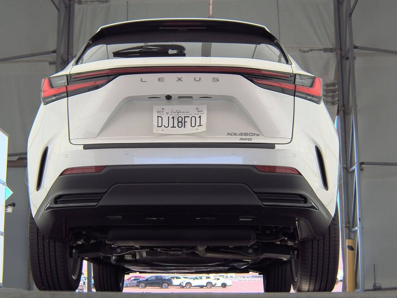 لكسزز 2024 وارد امريكي NX450H
فول مواصفات للاخير الوحيده بلعراق بلوارد أمريكي تختلف عن الخليجي بلمواصفات والاوبشنات ونضام البلكنك الشحن المنزلي 
تعمل بثلاث انظمه هايبرد وبانزين وكهرباء حادثه بابتين مبدلات حصرا من شركه لكسزز اوردر من اليابان 
السياره مرقمه بغداد وجاهزه من كلشي للاستفسار الاتصال عله الرقم رجا مجاوب تعليقات مكلف بلنشر 
***********
***********
