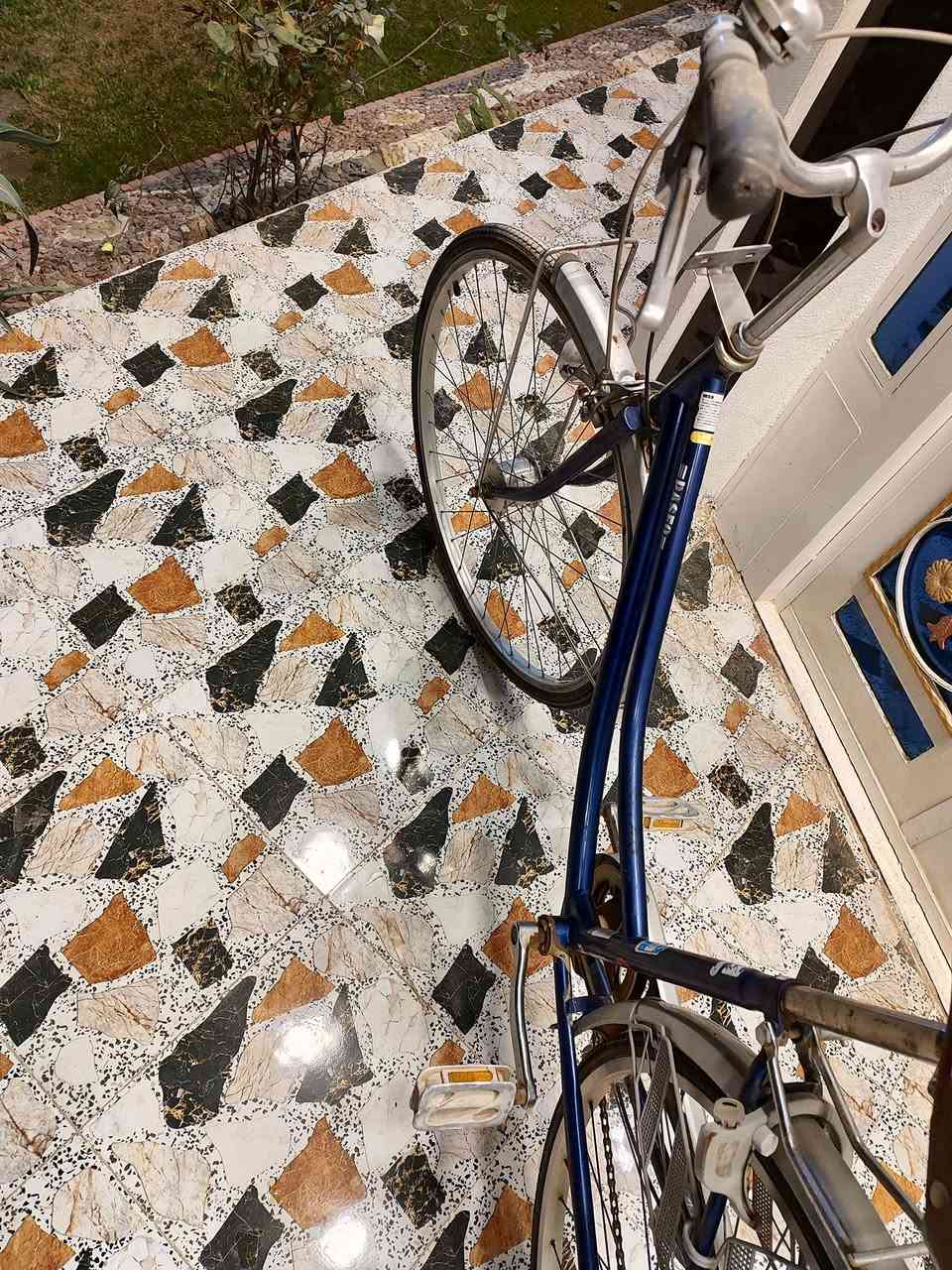 سلام عليكم باسكل حجم27بعده جديد سعر90 مكان رمادي سجاريه ***********
