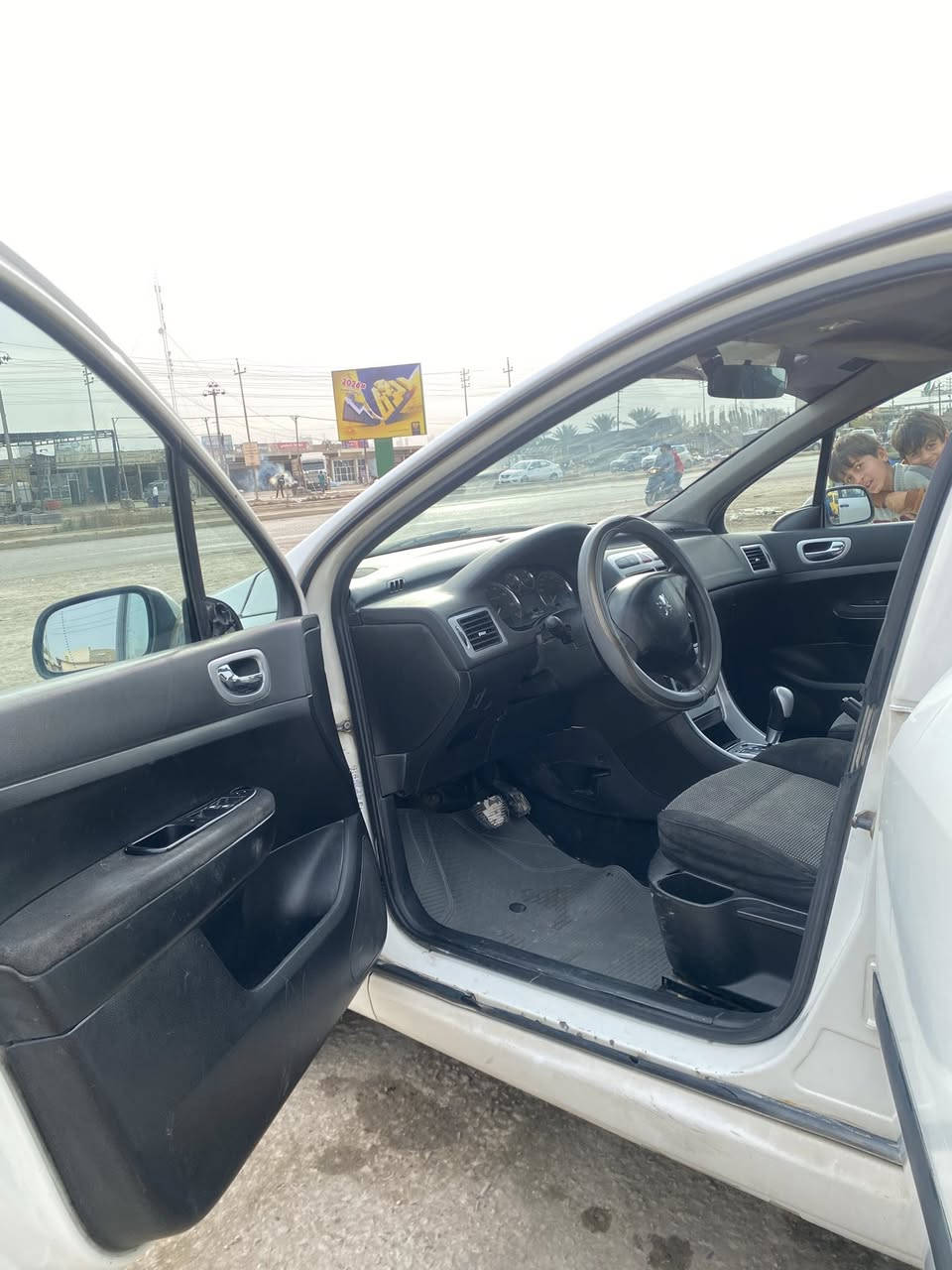 للبيع او مراوس باحدث 
بيجو فرنسي 307 موديل 2006 
رقم بغداد 
كير محرك بلادي خير من الله
تبريدها شغال ❄️ 
مكانها الحله -الدبلة
للاستفسار ***********
